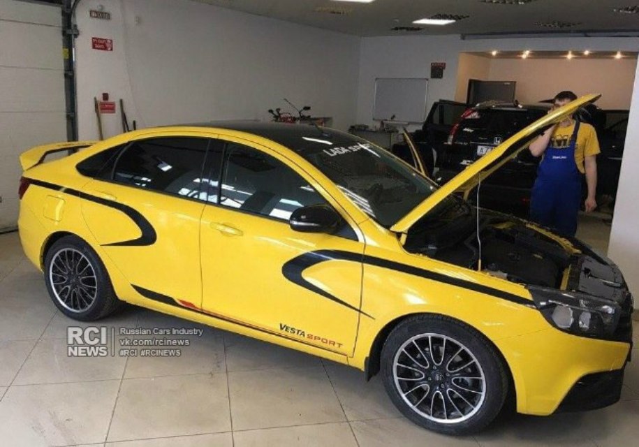 В Сети появились снимки самой мощной Lada Vesta В Сети появились снимки самой мощной Lada Vesta
