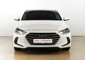 Hyundai Elantra Вид 2