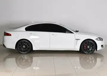 Jaguar XF Вид 5