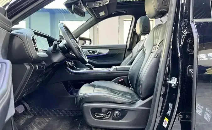 GAC GS8