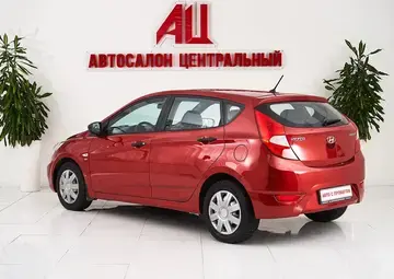 Hyundai Solaris Вид 4