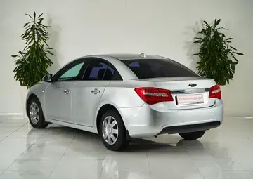 Chevrolet Cruze Вид 4
