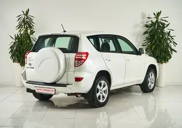 Toyota RAV4 Вид 5