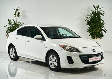Mazda 3 Вид 3