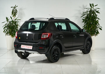 Renault Sandero Вид 4