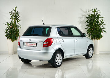 Skoda Fabia Вид 5