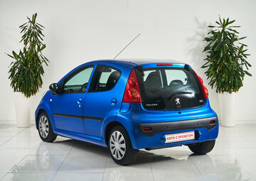 Peugeot 107 Вид 4