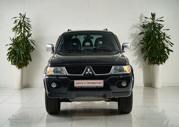 Mitsubishi Pajero Sport Вид 2