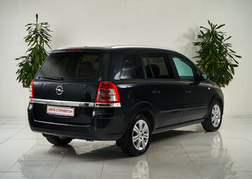 Opel Zafira Вид 5