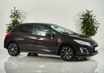 Peugeot 308 Вид 2