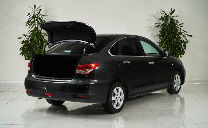 Nissan Almera