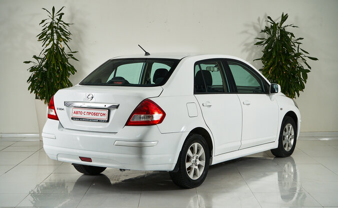 Nissan Tiida