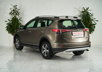 Toyota RAV4 Вид 4