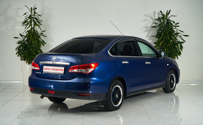 Nissan Almera
