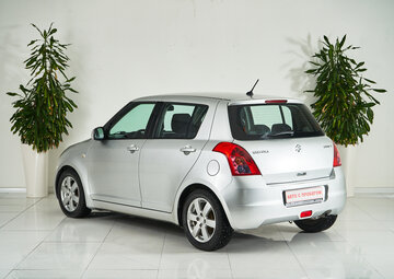 Suzuki Swift Вид 4