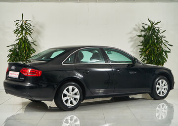 Audi A4 Вид 4