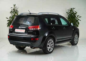 Citroen C-Crosser Вид 5