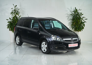 Opel Zafira Вид 3
