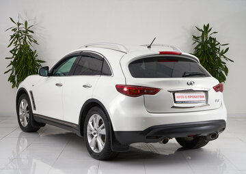 Infiniti FX Вид 4