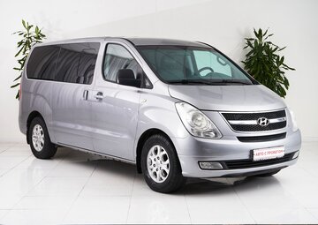 Hyundai Grand Starex Вид 3
