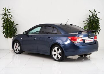 Chevrolet Cruze Вид 4
