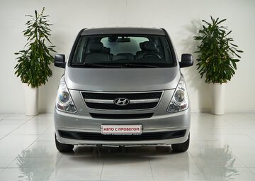 Hyundai Grand Starex Вид 2