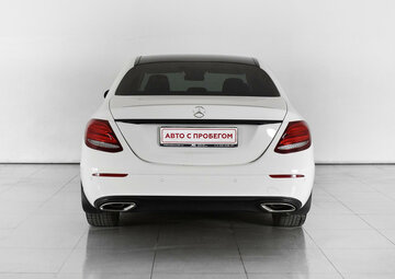 Mercedes benz E-Класс Вид 4