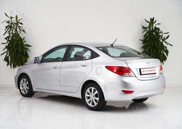 Hyundai Solaris Вид 4