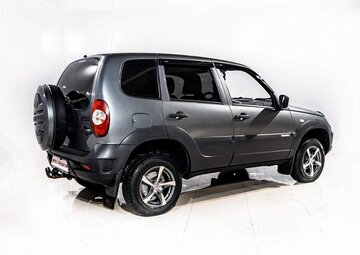 Chevrolet Niva Вид 3