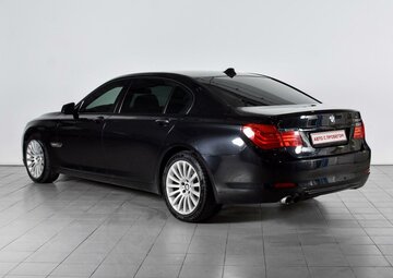 BMW 7 серии Вид 3