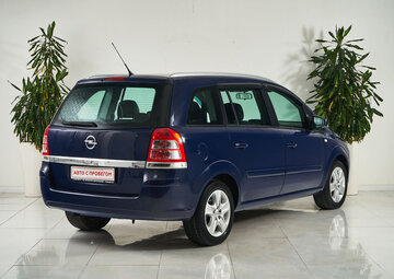 Opel Zafira Вид 5
