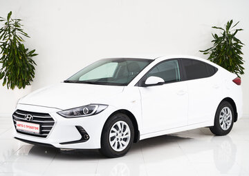 Hyundai Elantra Вид 1