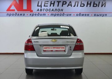 Chevrolet Aveo Вид 4