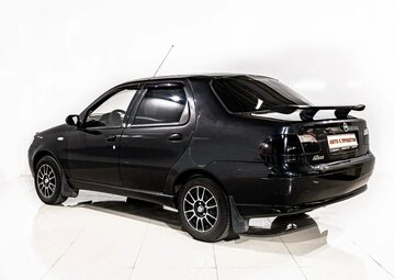 Fiat Albea Вид 4