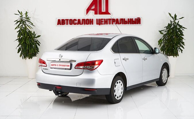 Nissan Almera
