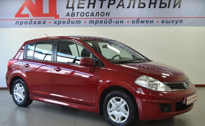 Nissan Tiida