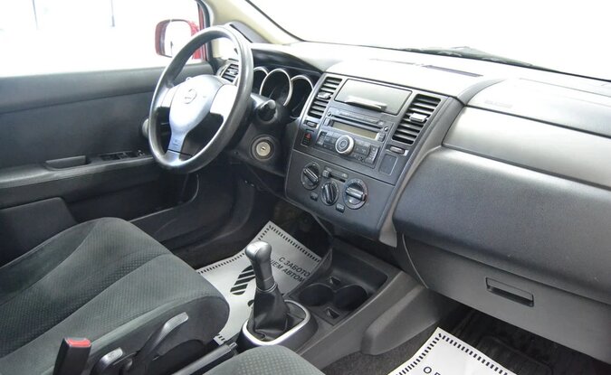 Nissan Tiida