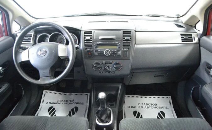 Nissan Tiida