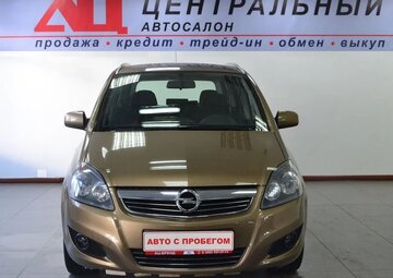 Opel Zafira Вид 2