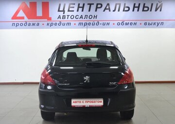Peugeot 308 Вид 4