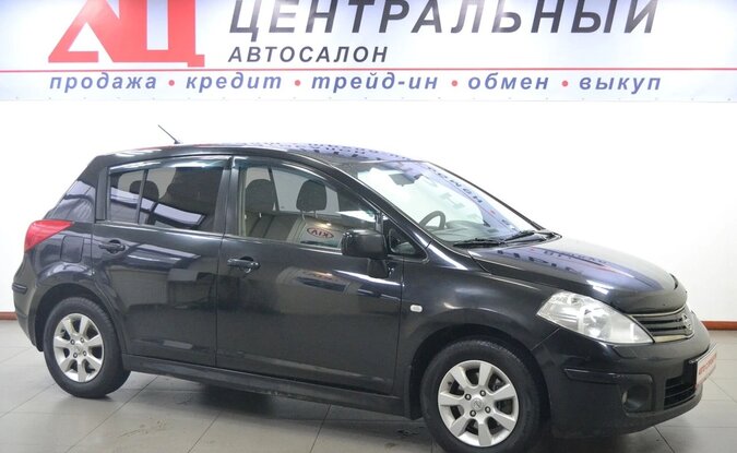 Nissan Tiida