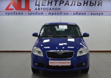 Skoda Fabia Вид 2