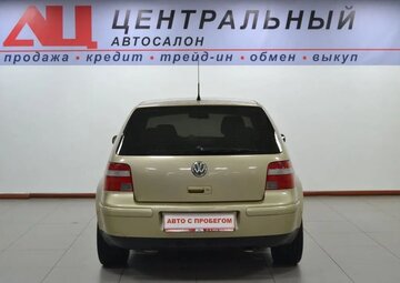 Volkswagen Golf Вид 4